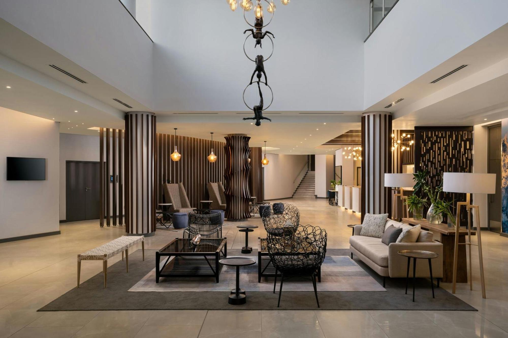 Protea Hotel By Marriott Johannesburg Wanderers Exterior photo